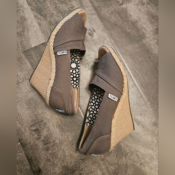 Shoes - TOMS Women's Classic Espadrille Wedge